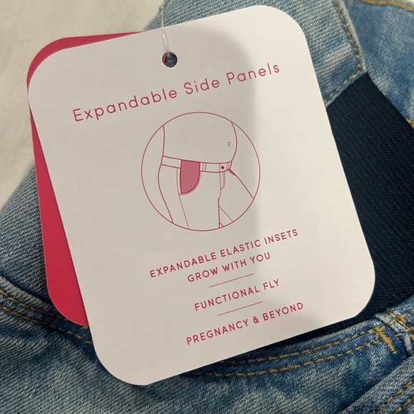 ☀️NWT Maternity Jean Shorts☀️ - Picture 2 of 7